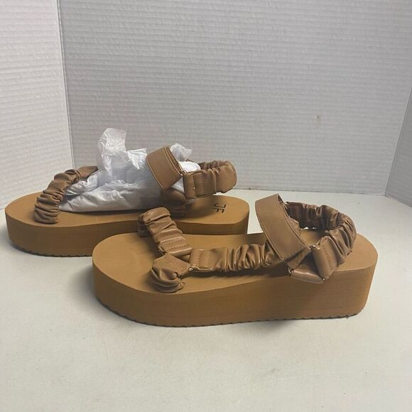 JUST FAB Taneisa Women’s Rusched Strap Wedge Sandal Size 9 Tan - Picture 11 of 12